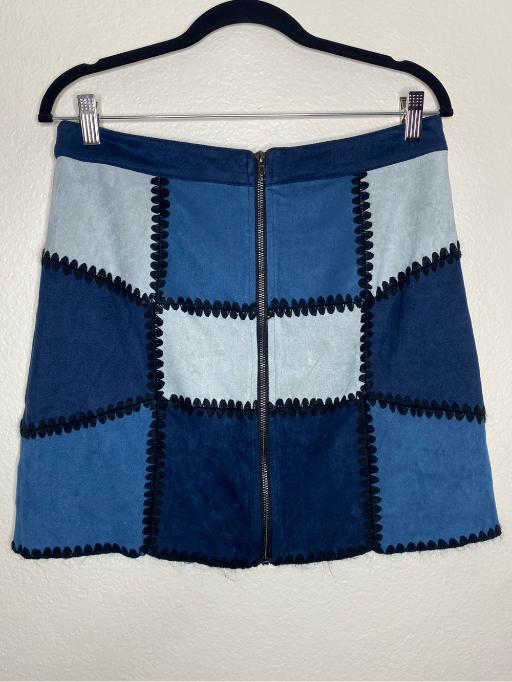 Retro Vintage Inspired Blue Patchwork Suede Mini Skirt with Front Zip